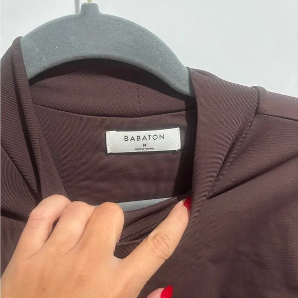 Aritzia Babaton Chocolate Brown Sweatshirt - Picture 3 of 4